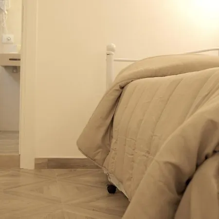 La Maison Nocleg ze śniadaniem 2*